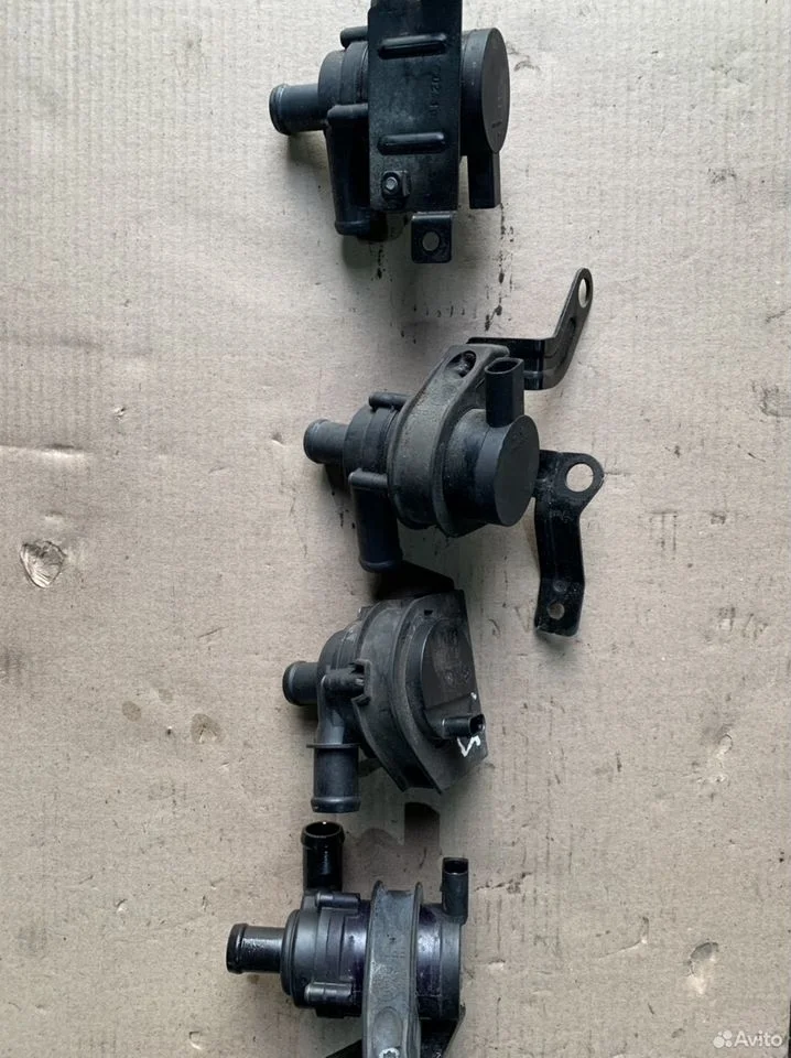 Насос охлаждения 1k0965561l vw skoda audi