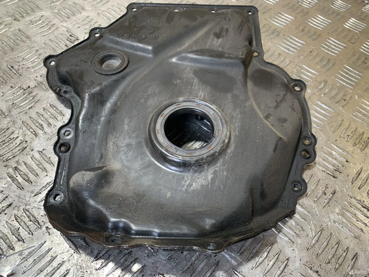 Передняя крышка 06k109210ae vw skoda audi