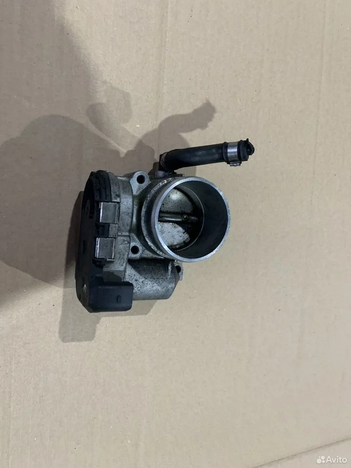 Дроссельная заслонка 06a133062c 1.8 л. vw skoda