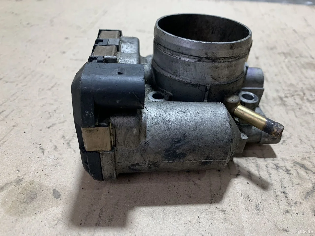 Дроссельная заслонка 06a133062f audi a3 vw