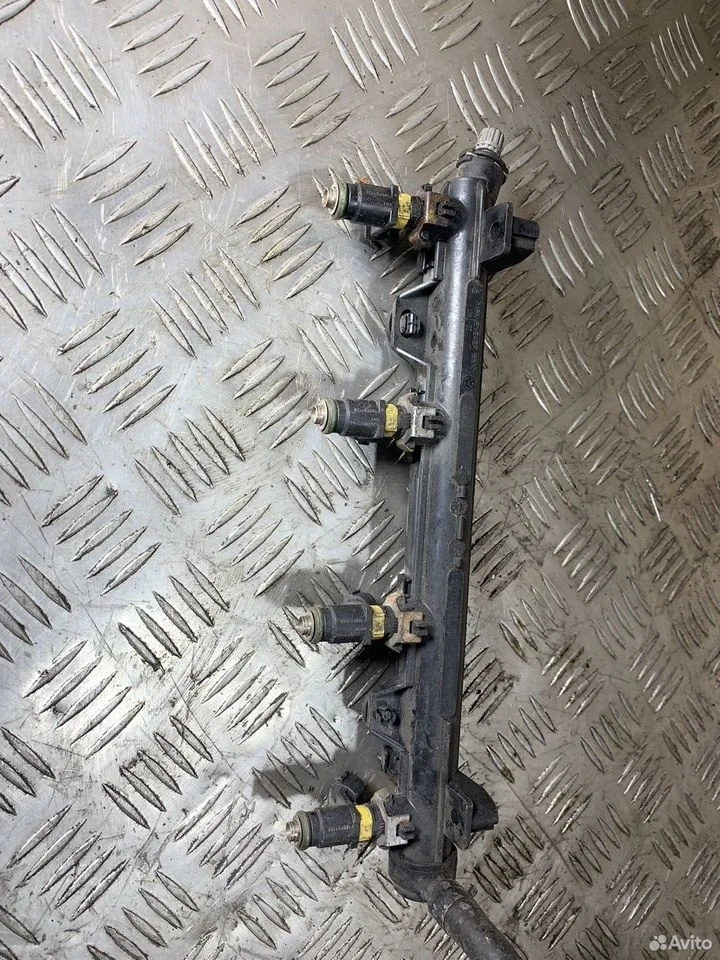 Топливная форсунка 036906031ag 1.4 bud bxw vw skod