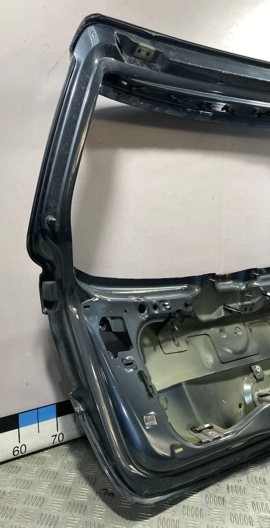 [Б/У] Дверь багажника VW Passat B7 - универсал [Код: 00325515 ]