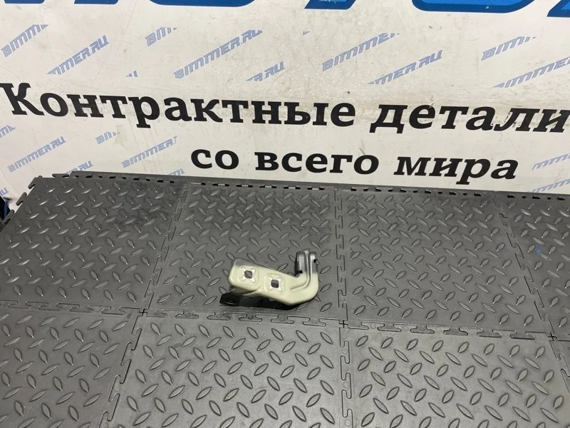 Кронштейн крыла Bmw 320D 2014 41358066940 F30 N47D20C, правый