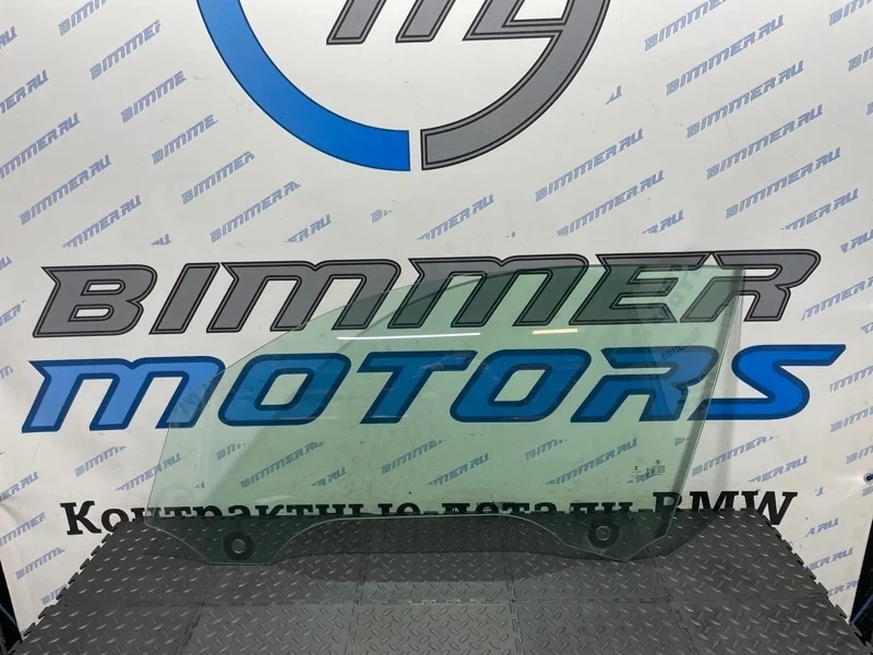 Стекло двери Bmw М235I 51337268719 F22 N55B30A, переднее левое