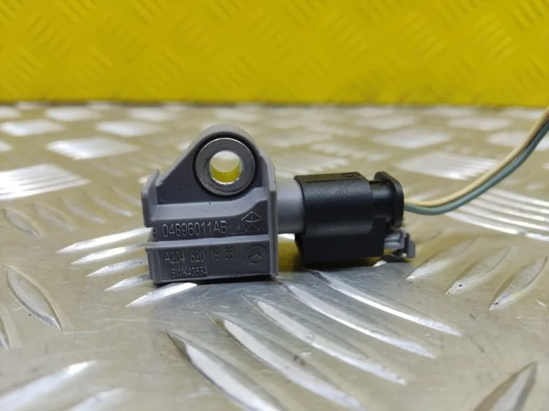 Датчик удара Dodge Journey (2007-2020) 2008 04896011AB 2.4 I ED3