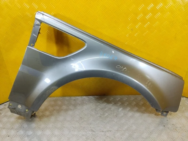 Крыло переднее правое Land Rover Range Sport I 2005-2013 2010