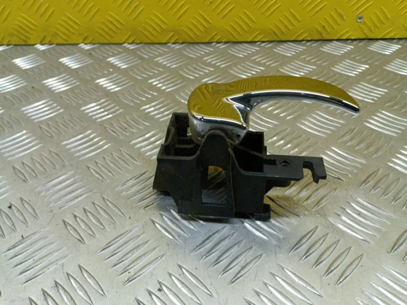 Ручка двери внутренняя задняя правая Nissan Navara (D40) 2004-2015 2010 Пикап