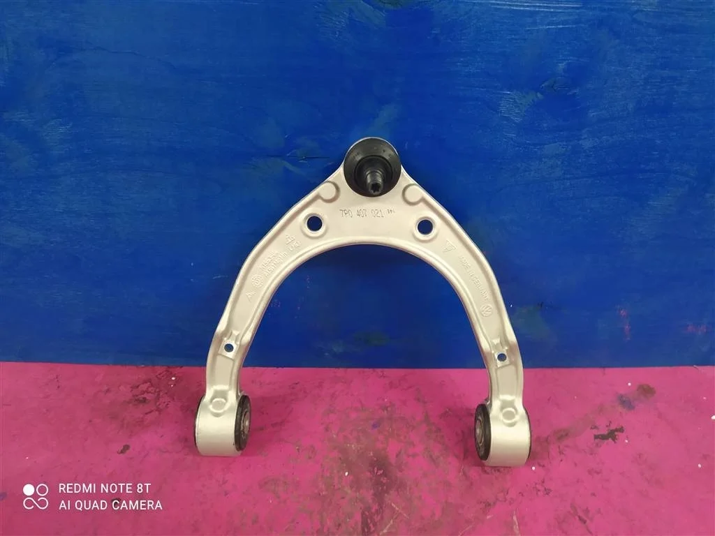 Рычаг верхний VW Touareg 2 Cayenne 958 7P0407021
