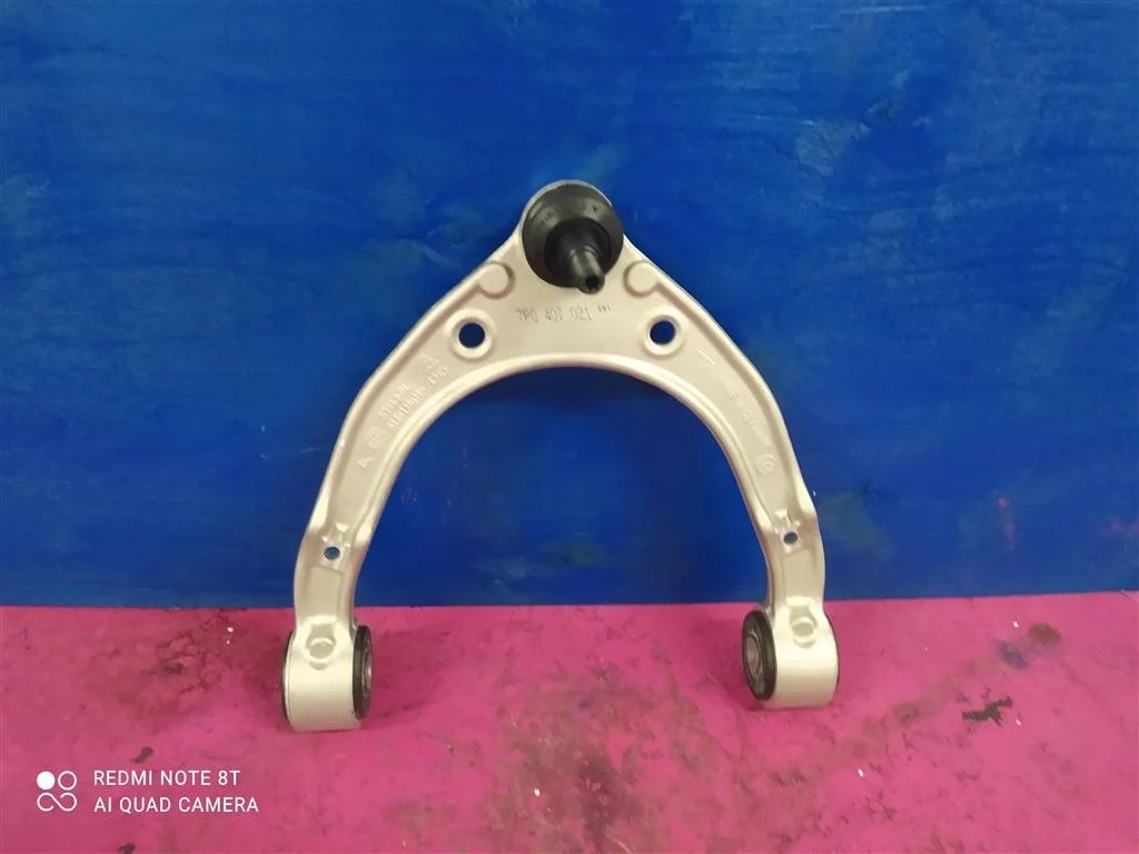 Рычаг передний верхний VW Touareg 2010-2018