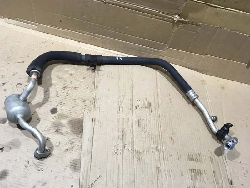 Трубка кондиционера Toyota Land Cruiser 2018 8870460440 URJ202 4.5 1VD-FTV