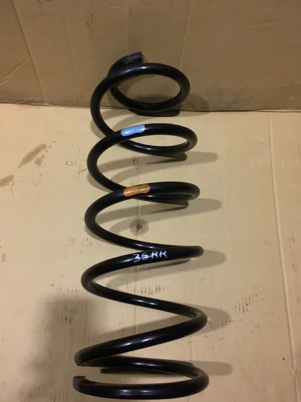 Пружина задняя Toyota Land Cruiser 2015 4823160A90 URJ200 1VD-FTV 4.5, задняя правая