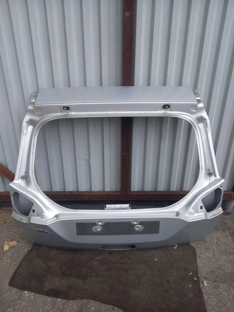 Дверь багажника Ford Kuga I (2008—2012) 2012