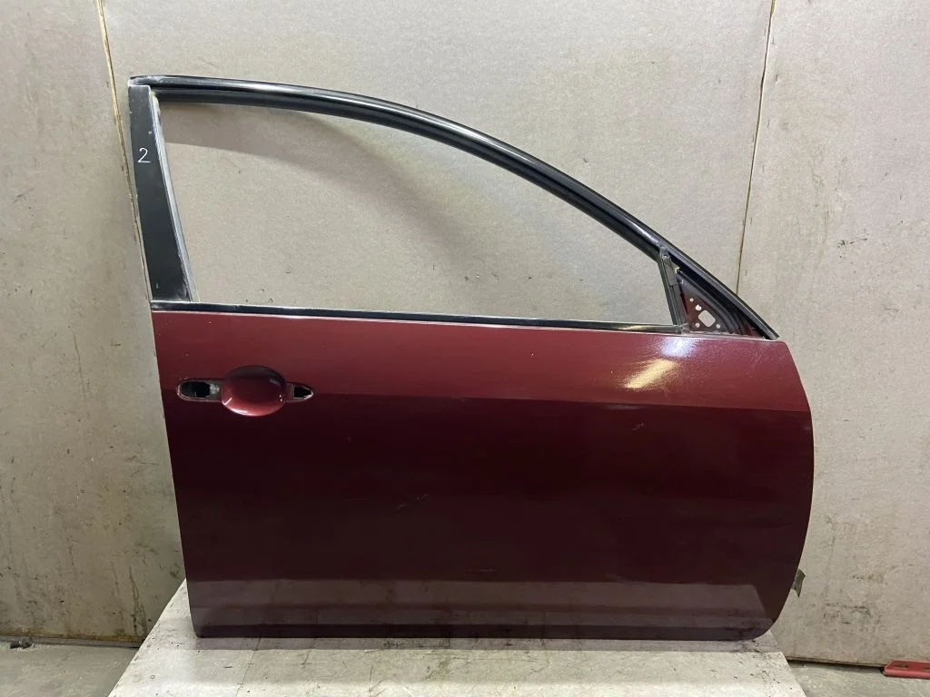 Дверь передняя правая Nissan Primera 12  Примера Р12