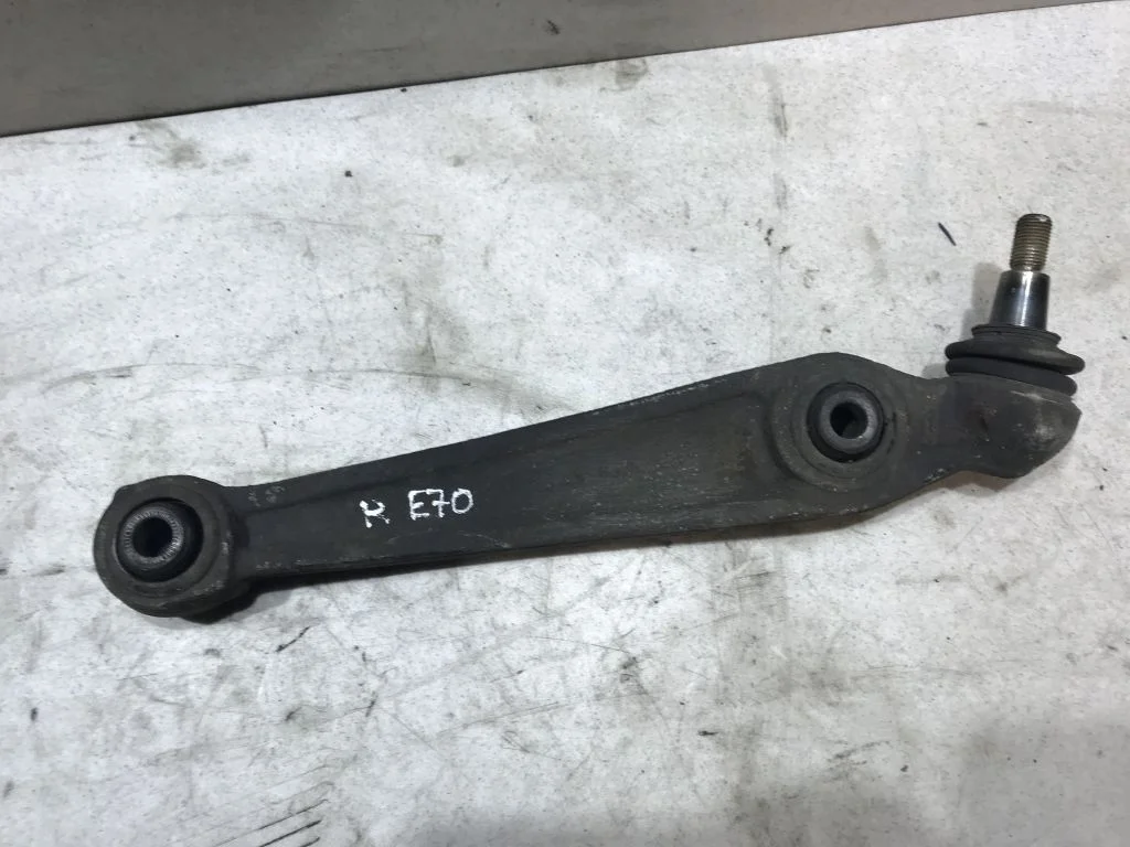 Рычаг нижний правый BMW X5 E70