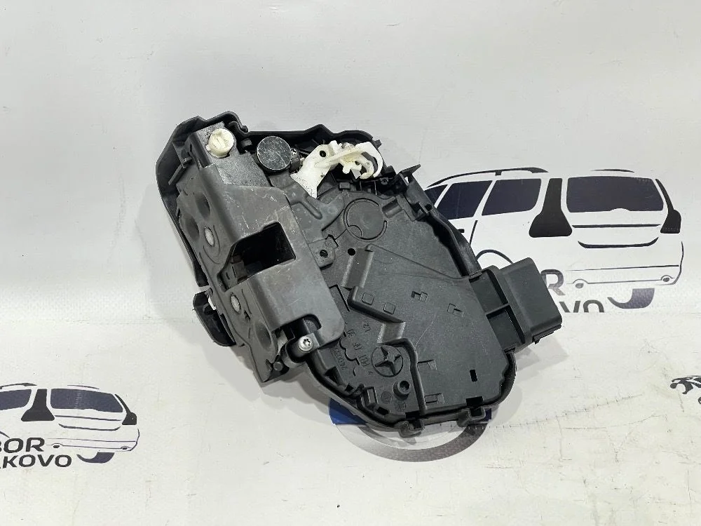Замок двери задней левой Volvo XC70 III (2007-2013 XC70 II (2007—2013)