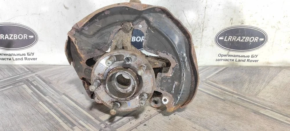 Кулак передний правый Land Rover Freelander 2.2