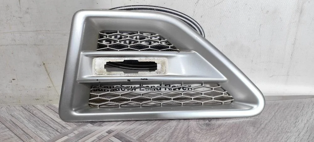 Решетка жабра левая Land Rover Freelander 2