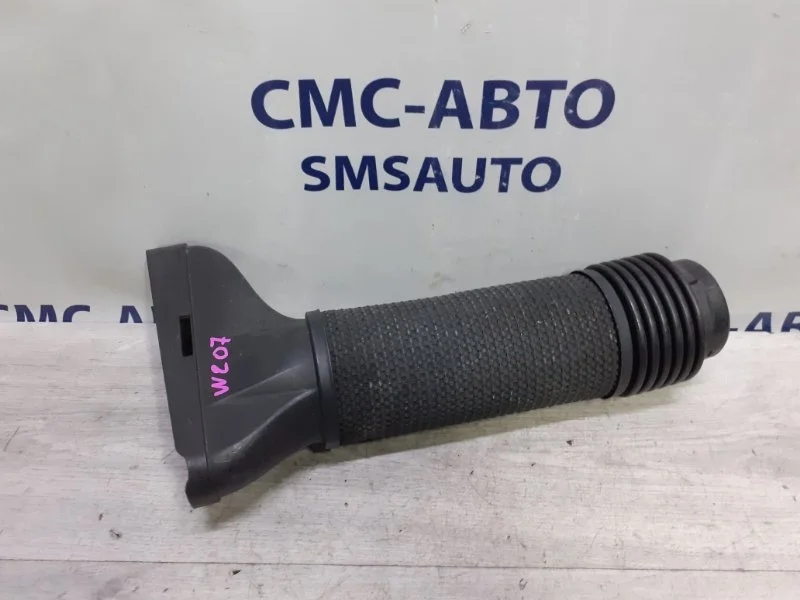 Патрубок воздушный Mercedes-Benz E-Class A2710900682 C207 1.8T