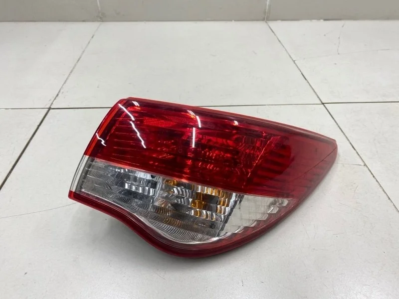 Фонарь наружный задний правый Nissan Almera 3 G15