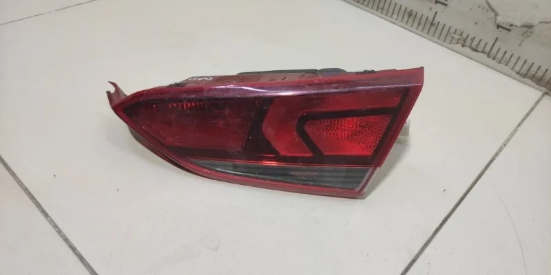 Фонарь внутренний задний правый Hyundai Solaris 2