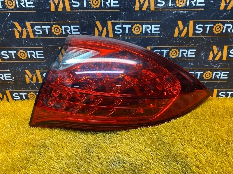 Фонарь задний Porsche Cayenne 2012 958