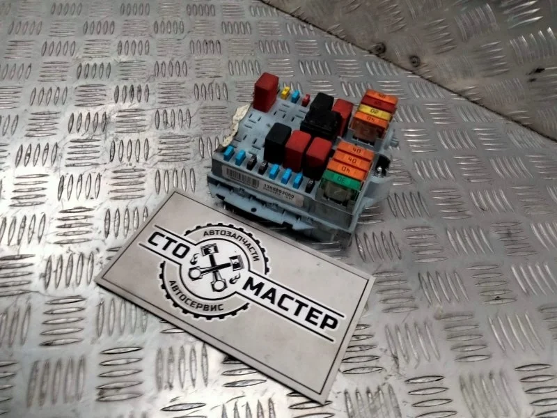 Блок предохранителей Peugeot Boxer
