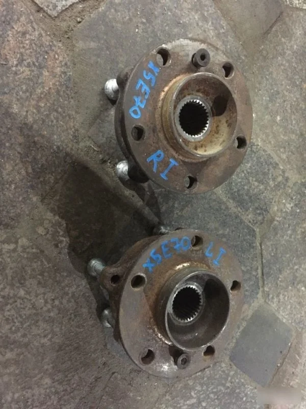 Ступица Bmw X5 31226882263 E70, передняя