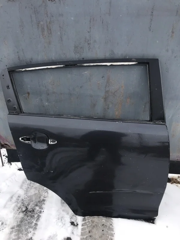 Дверь Kia Sportage 770043W000, задняя правая