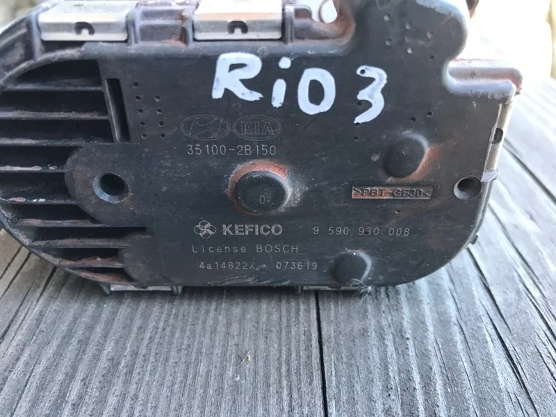 Дроссельная заслонка Kia Rio 3 351002B150