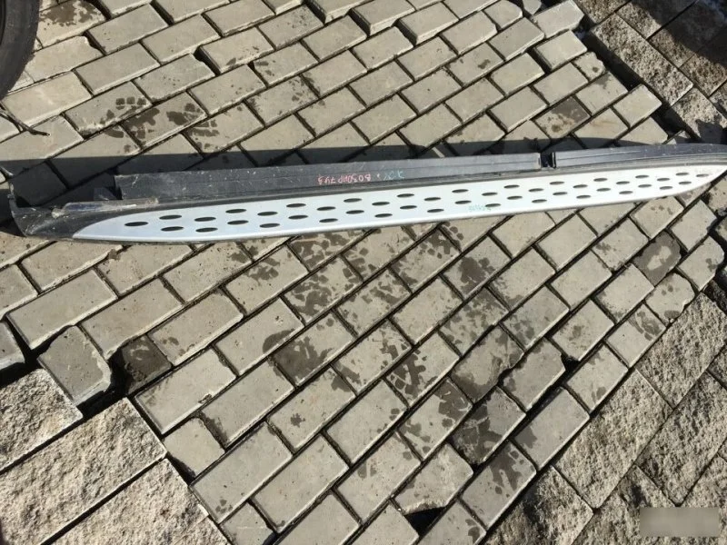 Подножка Mercedes-Benz Gl-Class 1666980025 X166
