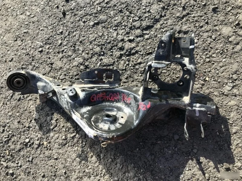 Рычаг продольный Nissan Qashqai 555014EG0A J11, задний правый