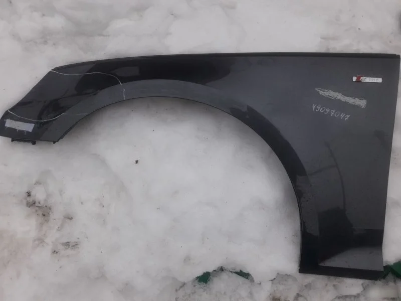 Крыло Audi A4 8W0821105A B9, переднее левое
