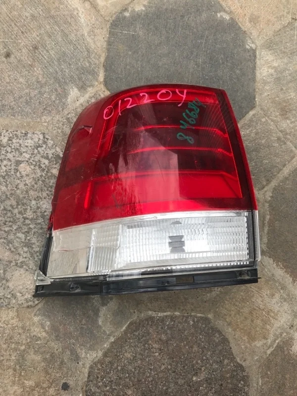 Фонарь внешний Toyota Land Cruiser 8156160B70 200, задний левый