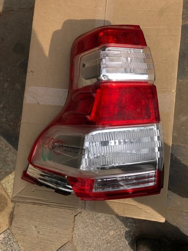 Фонарь Toyota Land Cruiser Prado 8156160B30, задний левый