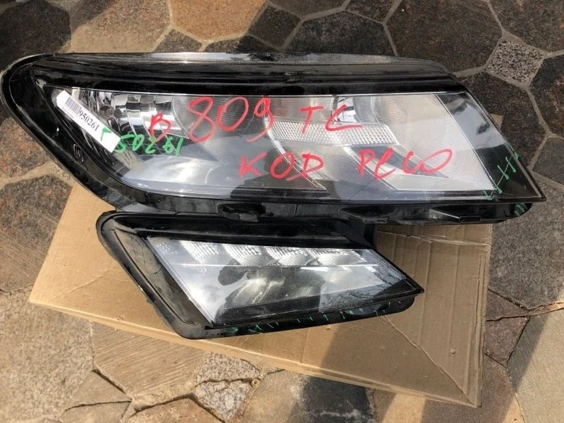 Фара Skoda Kodiaq 2019 566941015B, передняя правая