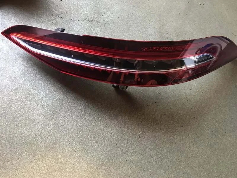 Фонарь Mercedes Amg 2020 A2909060200 GT X290, задний правый