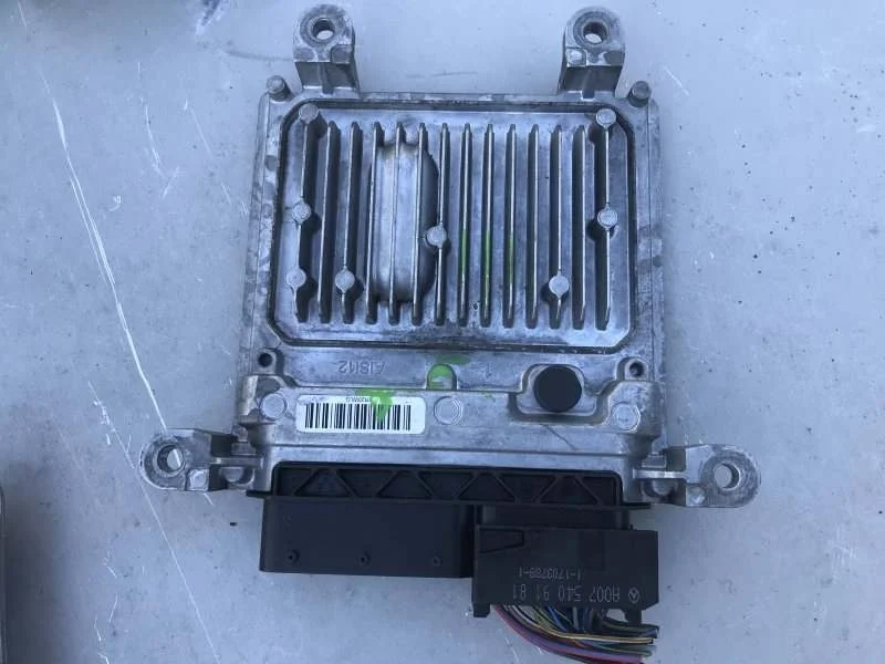 Блок управления двигателем Mercedes C-Class 2015 6519007500 W204