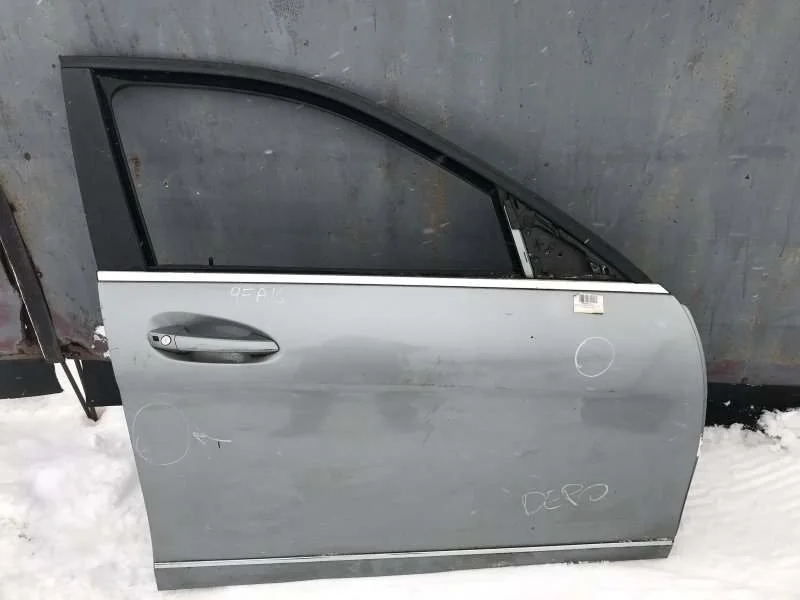 Дверь Mercedes C 2010 2047200205 W204, передняя правая