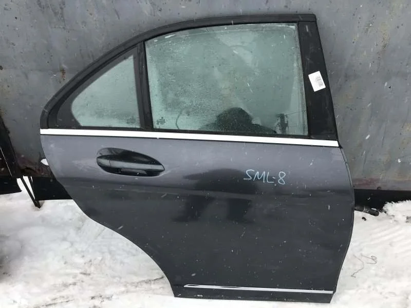 Дверь Mercedes C 2010 2047302200 W204, задняя правая