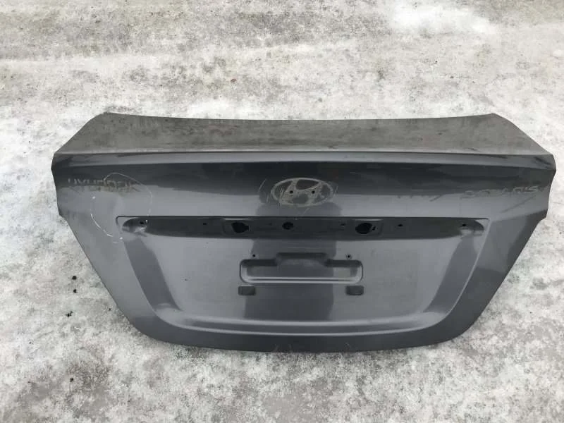Крышка багажника Hyundai Solaris 2014 692004L000