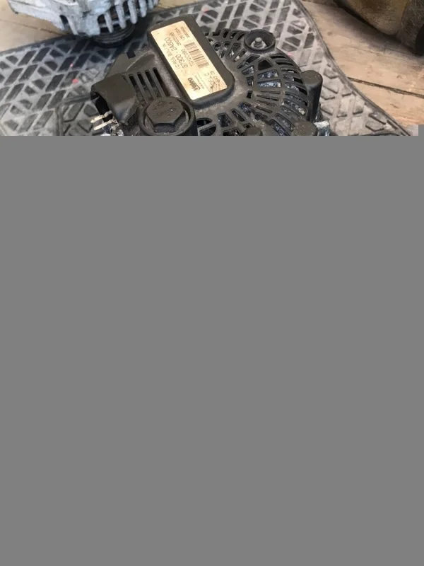 Генератор Kia Ceed 2010 373002A600 1 С ДЕФЕКТОМ