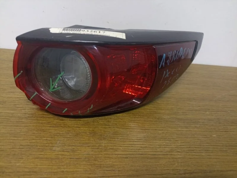 Фонарь наружный Mazda Cx-5 после 2017 KB8M51150G 2, правый