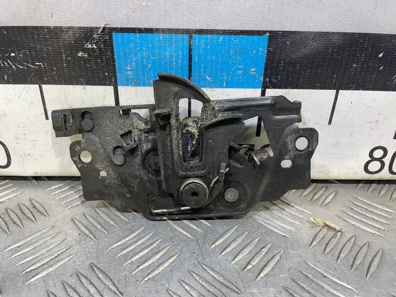 [Б/У] Замок капота Ford Focus III [Код: 00531751 ]