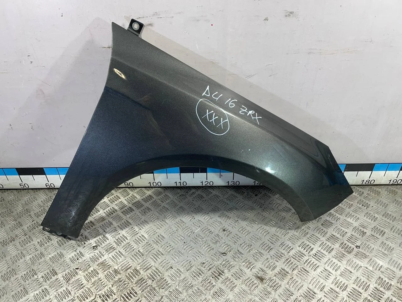 [Б/У] Крыло переднее правое Ford Focus III [Код: 00530317 ]