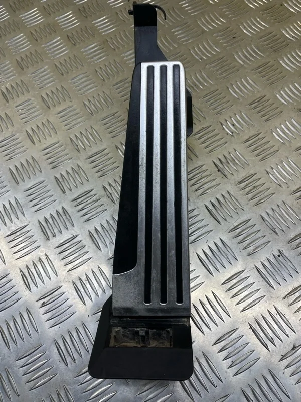 Педаль газа Infiniti FX 35 (2008-2013) 2012