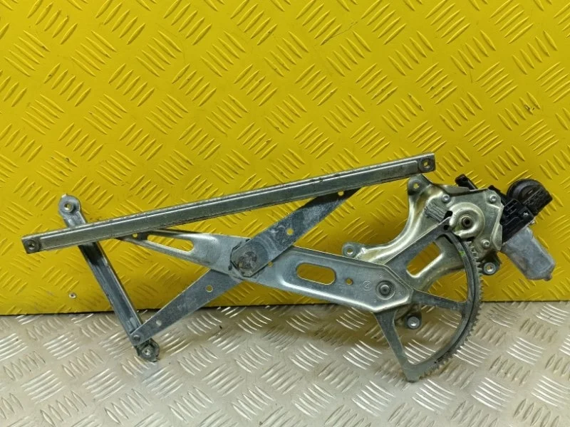 Стеклоподъемник передний левый Toyota Rav 4 (XA30) (2005-2014) 2006