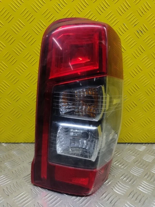 Фонарь задний правый Mitsubishi L200 (2015-2022) 2021 Пикап