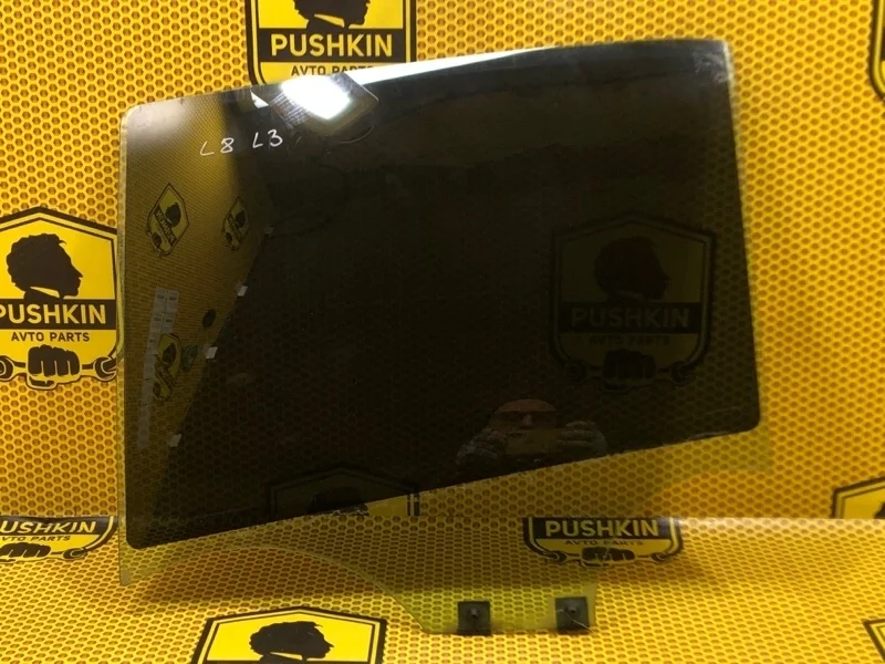 Стекло двери заднее левое Renault Logan L8 K7M 812