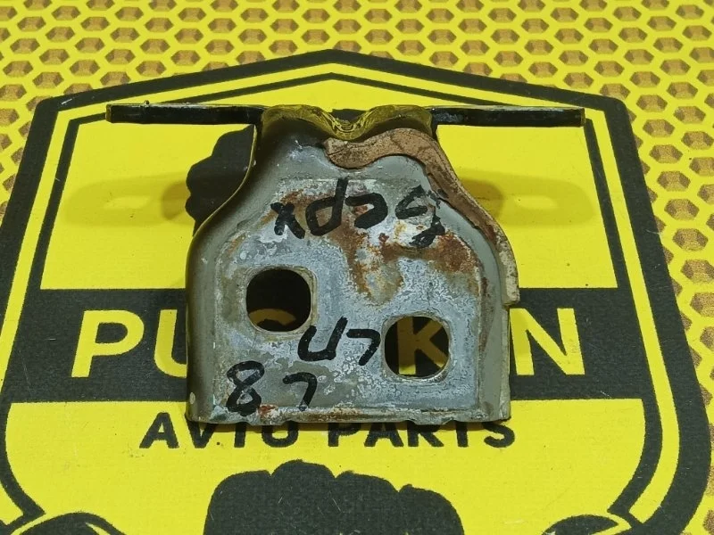 Петля двери передняя левая Renault Logan L8 K7M