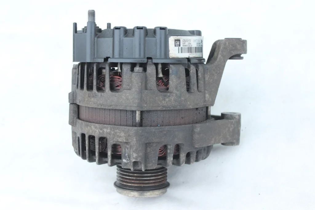 Генератор 130А 13577154 Opel Astra J, Mokka